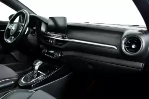 Kia  9