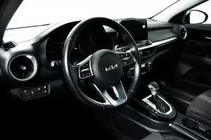 Kia  10