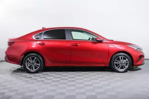 Kia  3
