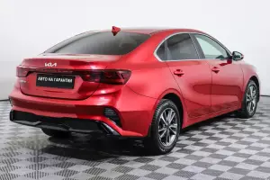Kia  4