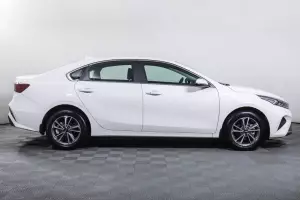 Kia  3