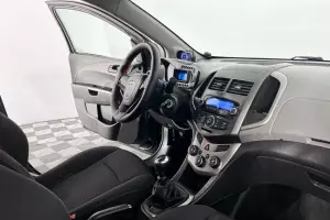 Chevrolet  12