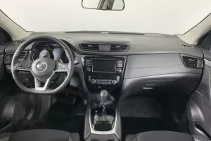 Nissan  10