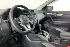 Nissan  11