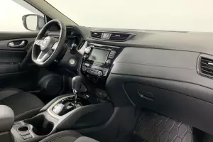 Nissan  12