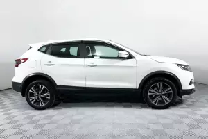 Nissan  3