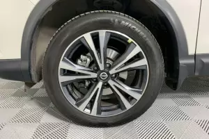 Nissan  7