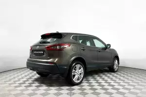 Nissan  3