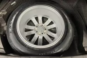 Nissan  4