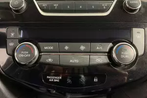 Nissan  8