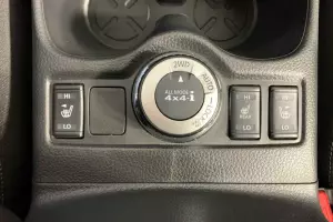 Nissan  9
