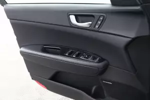 Kia  10
