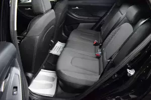 Hyundai  15