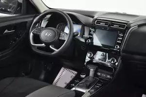 Hyundai  8