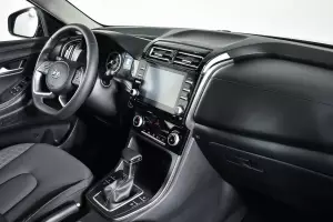Hyundai  11