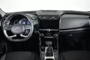 Hyundai  10