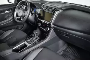 Hyundai  11