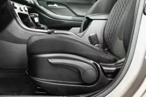 Hyundai  7