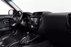 Kia  11