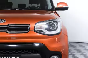 Kia  8