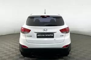 Hyundai  15
