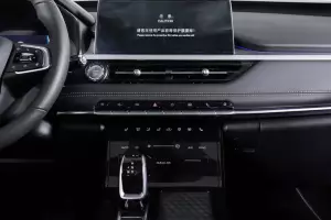 Chery  7
