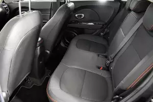 Kia  13