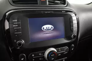 Kia  7