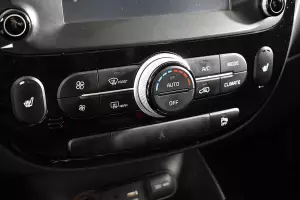 Kia  8