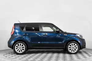 Kia  15