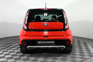 Kia  5