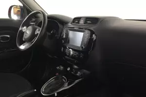 Kia  7