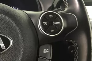 Kia  8