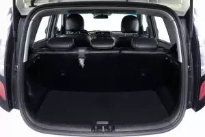 Kia  12