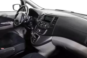 Mitsubishi  7