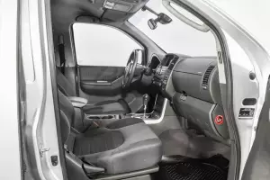 Nissan  5