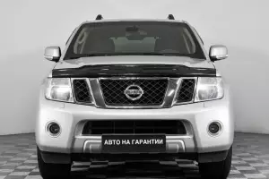 Nissan  19