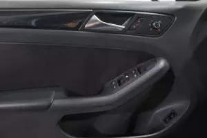 Volkswagen  10