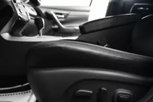 Nissan  7