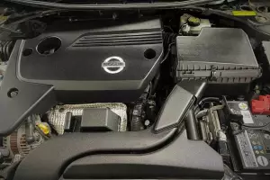 Nissan  1