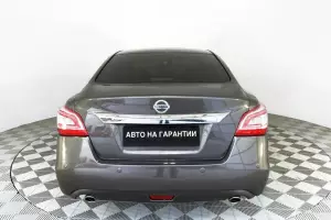Nissan  17