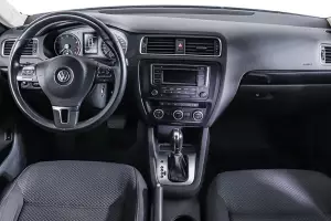 Volkswagen  9