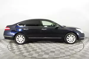 Nissan  3