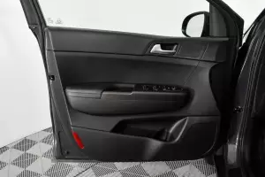 Kia  9