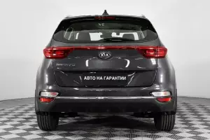 Kia  16