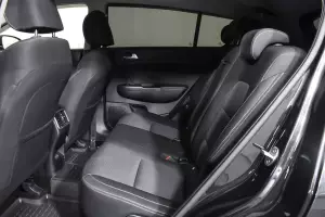 Kia  15