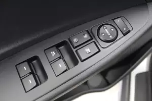 Hyundai  13