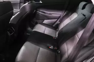 Hyundai  10