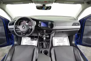 Volkswagen  5
