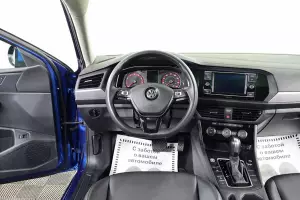 Volkswagen  6